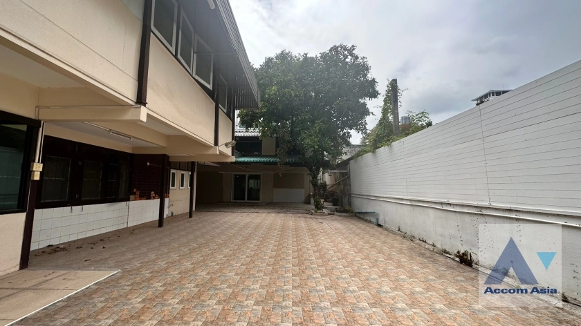 37  House For Sale in Sukhumvit ,Bangkok BTS Thong Lo AA35680