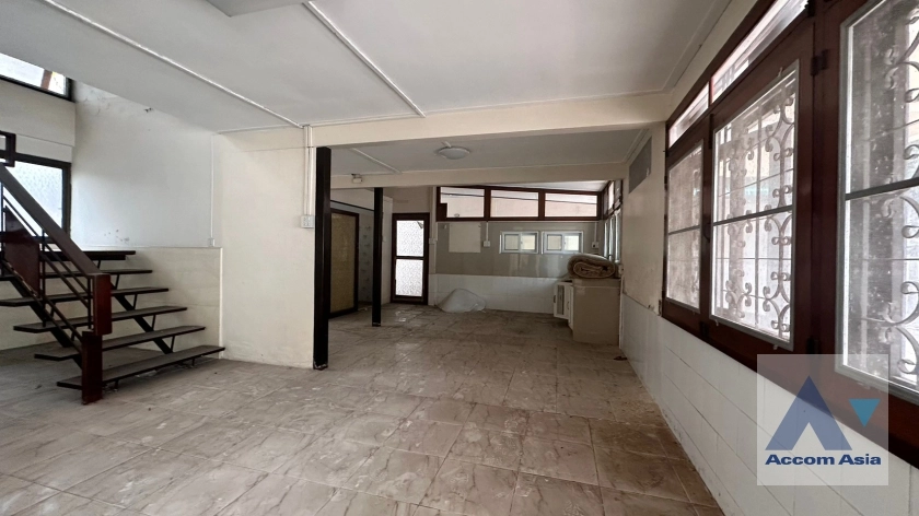 28  House For Sale in Sukhumvit ,Bangkok BTS Thong Lo AA35680