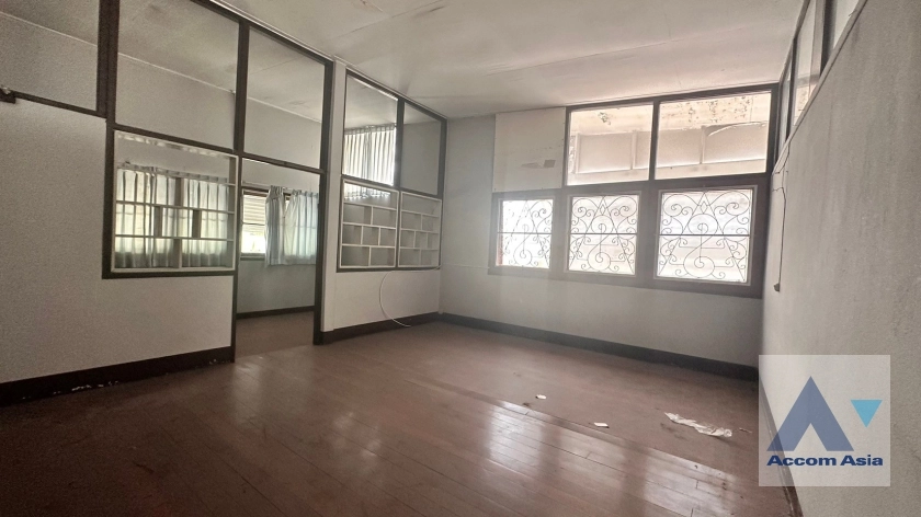 22  House For Sale in Sukhumvit ,Bangkok BTS Thong Lo AA35680