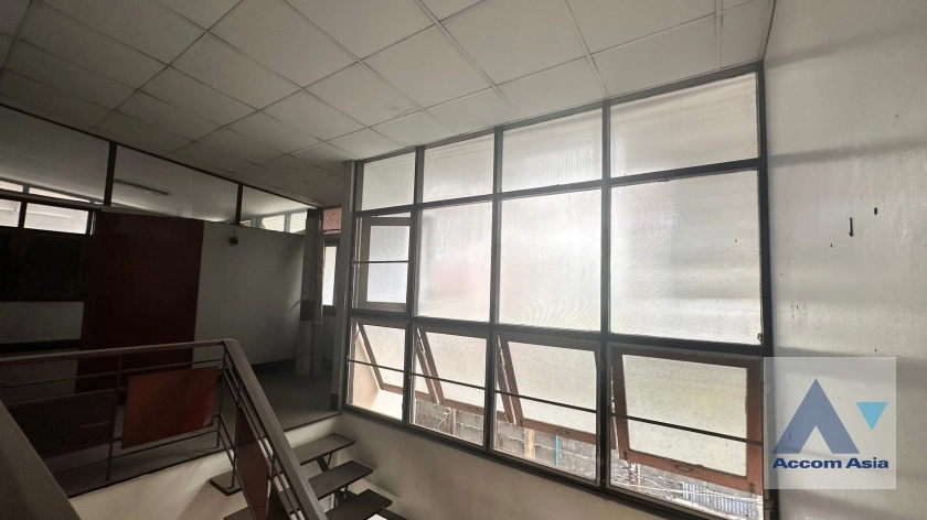 30  House For Sale in Sukhumvit ,Bangkok BTS Thong Lo AA35680