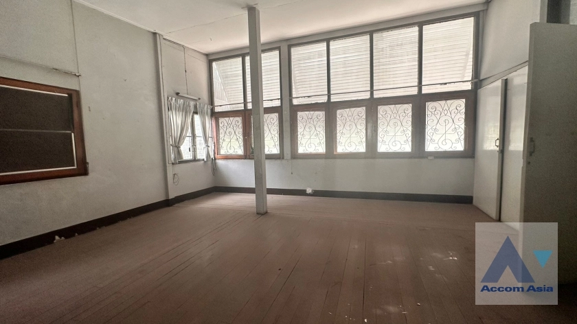 23  House For Sale in Sukhumvit ,Bangkok BTS Thong Lo AA35680