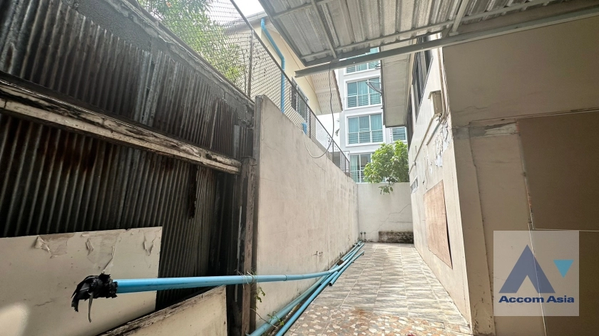 42  House For Sale in Sukhumvit ,Bangkok BTS Thong Lo AA35680