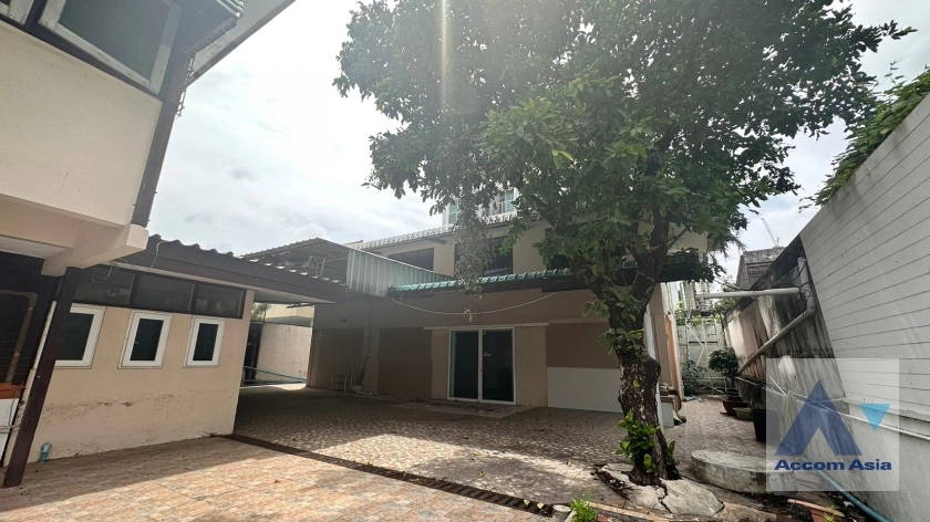 45  House For Sale in Sukhumvit ,Bangkok BTS Thong Lo AA35680