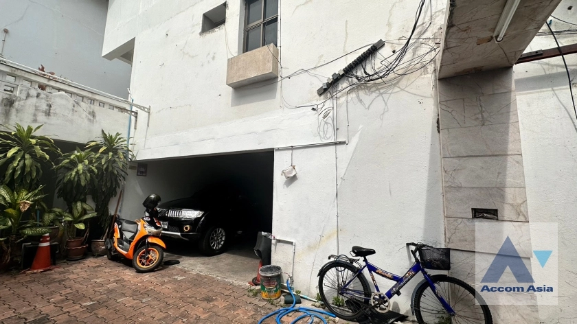 13  4 br House For Sale in Sukhumvit ,Bangkok BTS Thong Lo AA35684