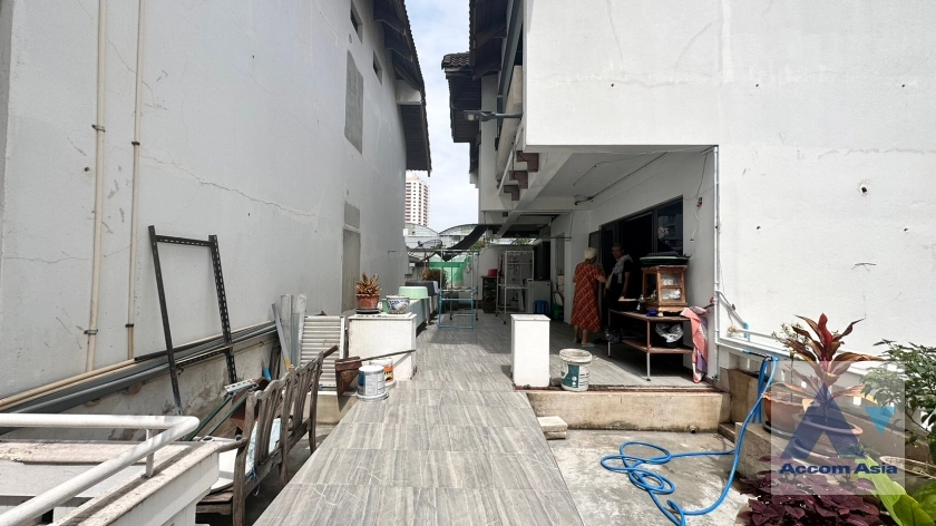 14  4 br House For Sale in Sukhumvit ,Bangkok BTS Thong Lo AA35684