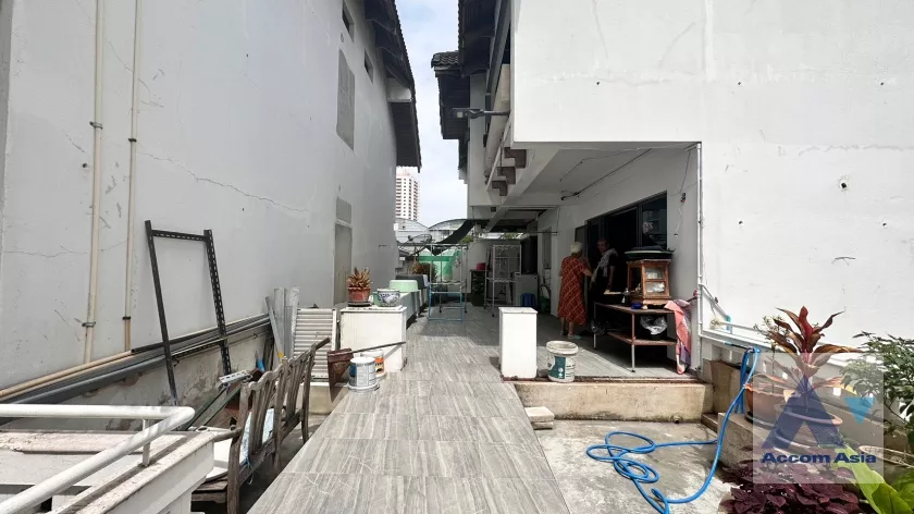 14  4 br House For Sale in sukhumvit ,Bangkok BTS Thong Lo AA35684