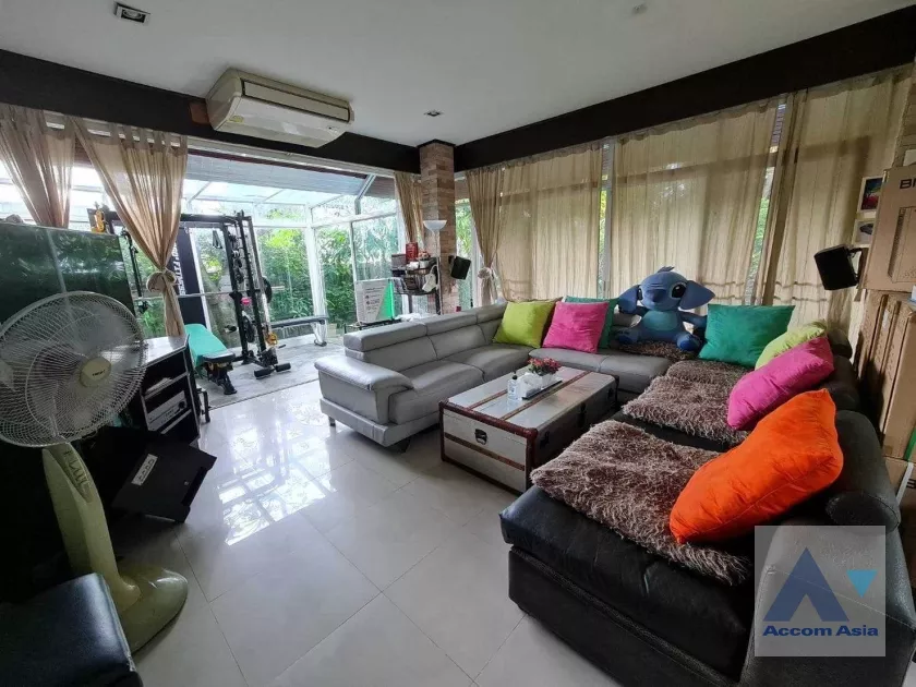  1  3 br House For Sale in Bang Na ,Bangkok  AA35701