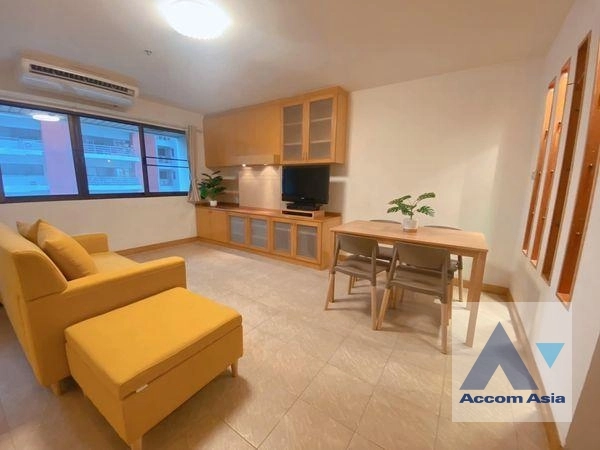  Royal Place II Condominium  1 Bedroom for Rent BTS Ratchadamri in Ploenchit Bangkok