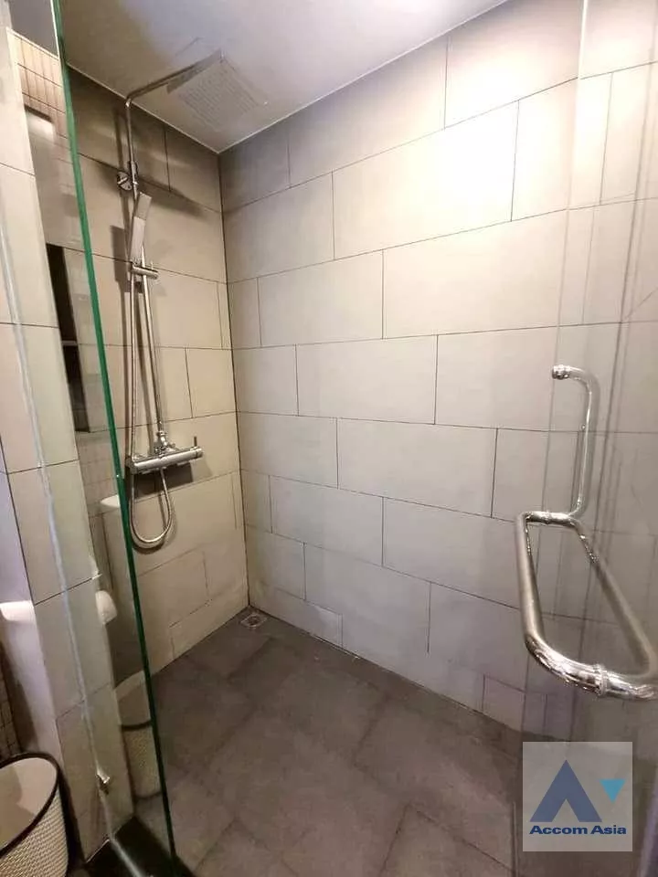 12  1 br Condominium For Rent in Ploenchit ,Bangkok BTS National Stadium at Cooper Siam condominium AA35712