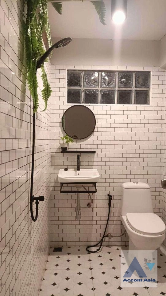 13  2 br House for rent and sale in New Phetchaburi ,Bangkok  AA35715