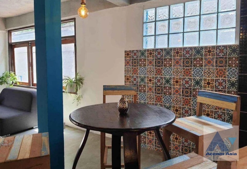 4  2 br House for rent and sale in New Phetchaburi ,Bangkok  AA35715