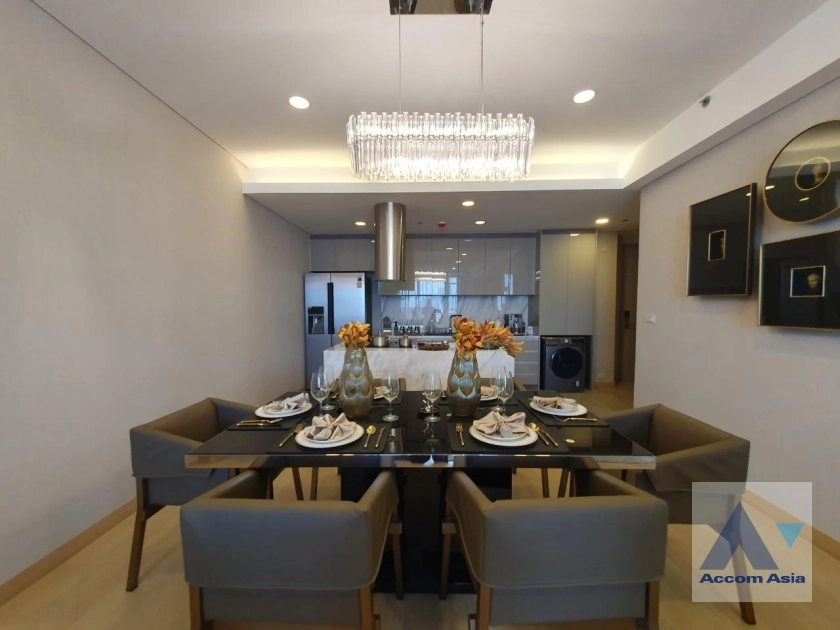 11  3 br Condominium For Sale in Sukhumvit ,Bangkok MRT Queen Sirikit National Convention Center at Siamese Exclusive Queens AA35717