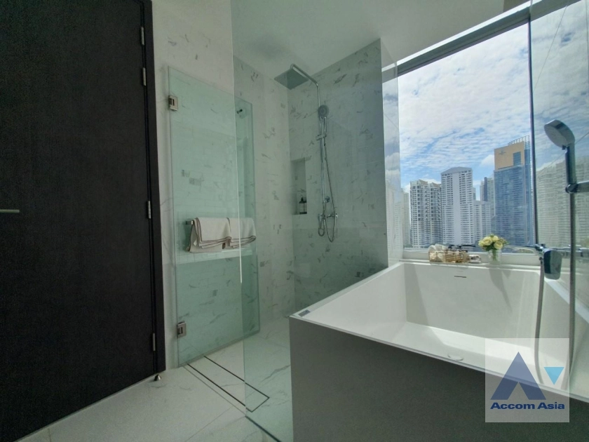 28  2 br Condominium For Sale in Sukhumvit ,Bangkok MRT Queen Sirikit National Convention Center at Siamese Exclusive Queens AA35720