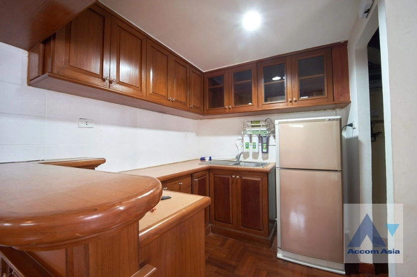 4  3 br House For Rent in Sathorn ,Bangkok BRT Thanon Chan AA35724