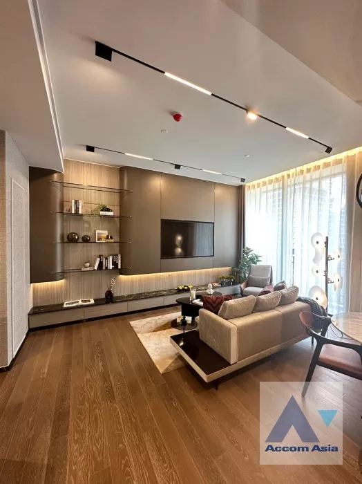 MUNIQ Langsuan Condominium  2 Bedroom for Sale BTS Ploenchit in Ploenchit Bangkok