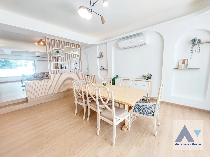 13  4 br House for rent and sale in Sukhumvit ,Bangkok BTS Thong Lo AA35744