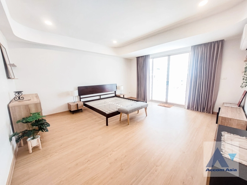27  4 br House for rent and sale in Sukhumvit ,Bangkok BTS Thong Lo AA35744