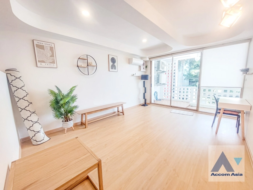 33  4 br House for rent and sale in Sukhumvit ,Bangkok BTS Thong Lo AA35744