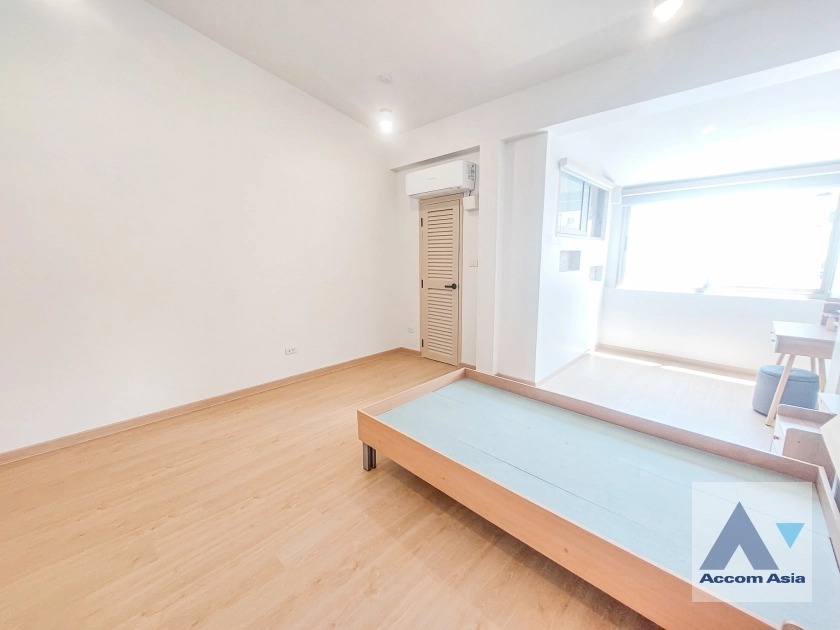 41  4 br House for rent and sale in Sukhumvit ,Bangkok BTS Thong Lo AA35744