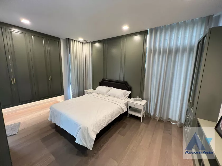 13  4 br House for rent and sale in Latkrabang ,Bangkok ARL Ban Thap Chang at Nantawan Rama 9-Srinakarin AA35751