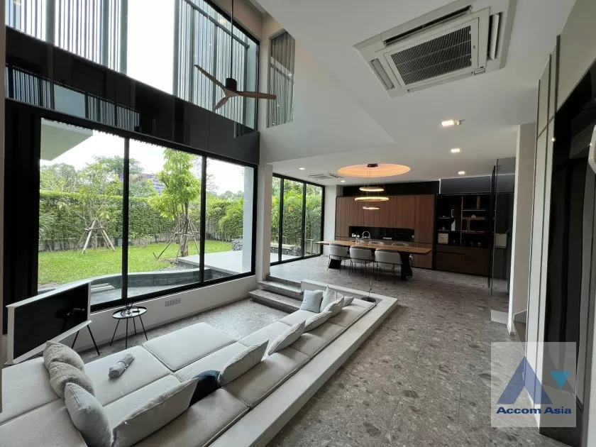 5  4 br House for rent and sale in Latkrabang ,Bangkok ARL Ban Thap Chang at Nantawan Rama 9-Srinakarin AA35751