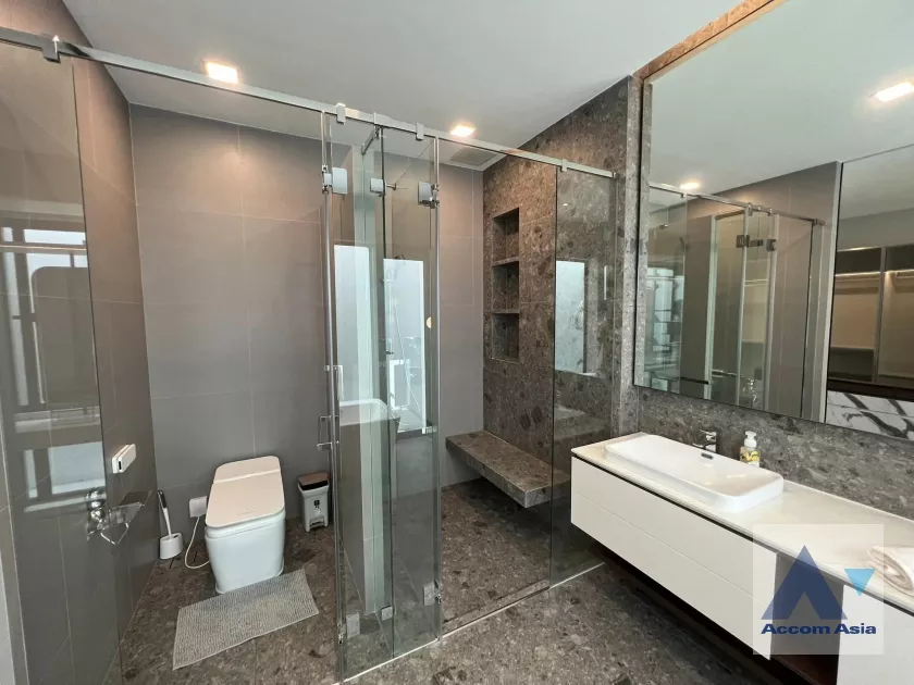 19  4 br House for rent and sale in Latkrabang ,Bangkok ARL Ban Thap Chang at Nantawan Rama 9-Srinakarin AA35751