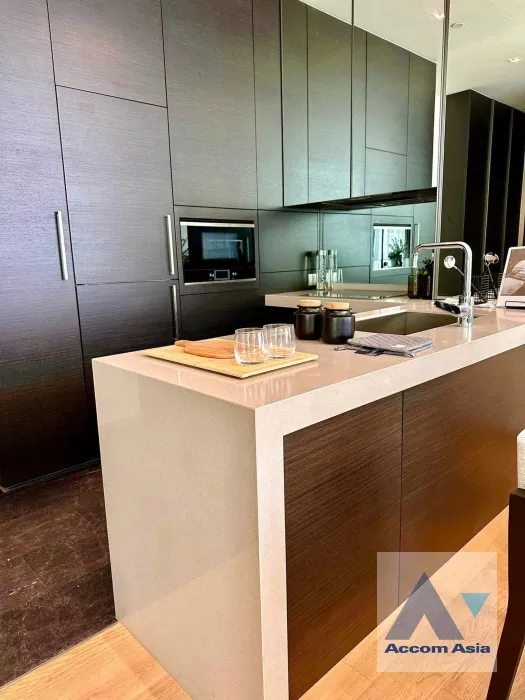 5  2 br Condominium for rent and sale in Ploenchit ,Bangkok BTS Chitlom at 28 Chidlom AA35762