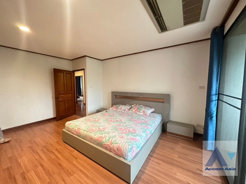 6  4 br Condominium for rent and sale in Phaholyothin ,Bangkok BTS Ari at The Regency   AA35828