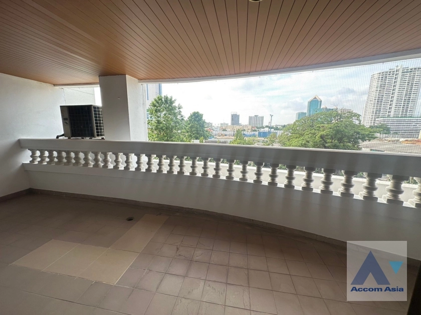24  4 br Condominium for rent and sale in Phaholyothin ,Bangkok BTS Ari at The Regency   AA35828