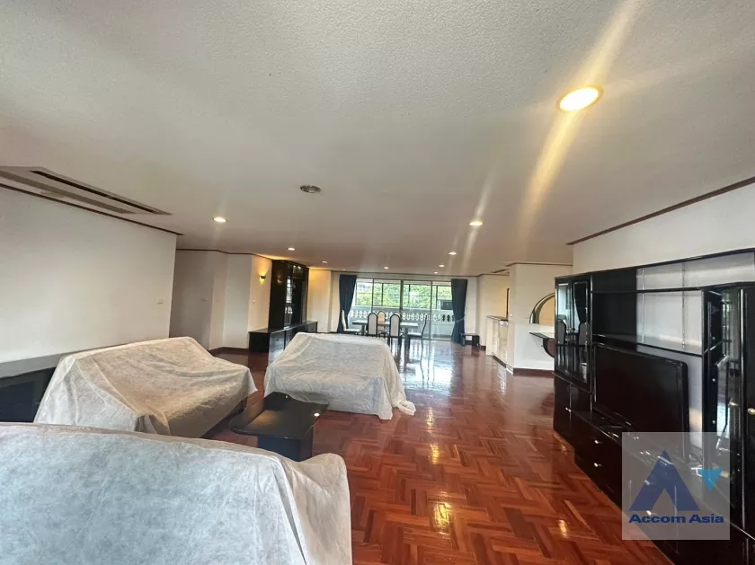  4 Bedrooms  Condominium For Rent in Dusit, Bangkok  near BTS Ari (AA35828)