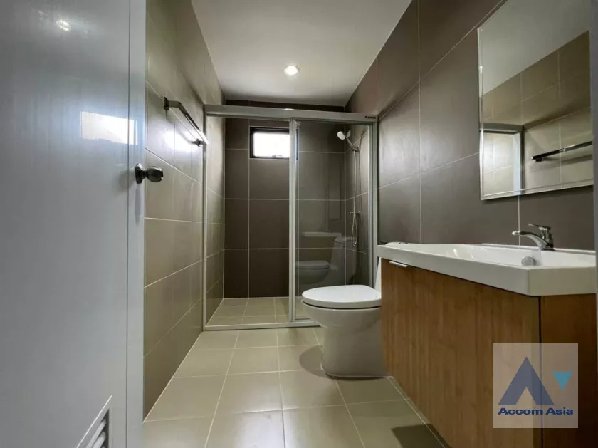 15  3 br Townhouse For Rent in Ratchadapisek ,Bangkok MRT Sutthisan at The Connect UP 3 AA35835