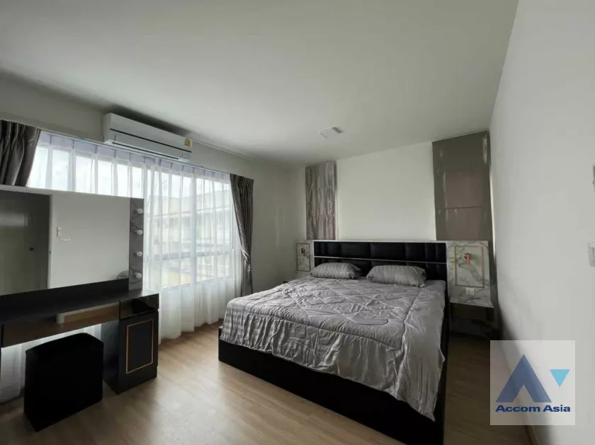 11  3 br Townhouse For Rent in Ratchadaphisek ,Bangkok MRT Sutthisan at The Connect UP 3 AA35835