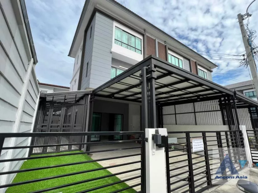  2  3 br Townhouse For Rent in Ratchadapisek ,Bangkok MRT Sutthisan at The Connect UP 3 AA35835