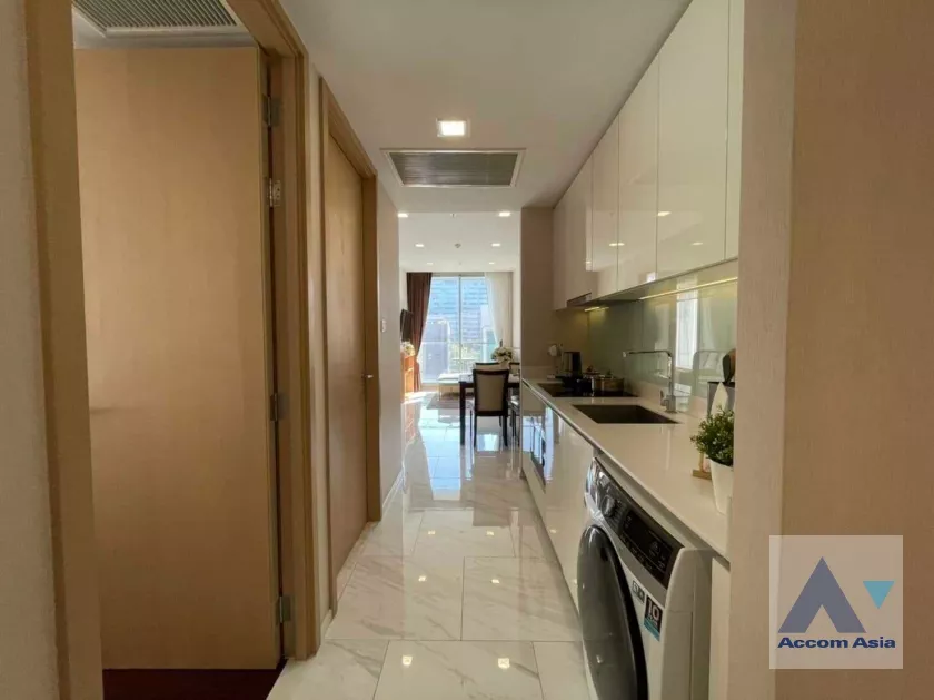 unitGarden View, Fully Furnished, Corner Unit | HYDE Sukhumvit 11