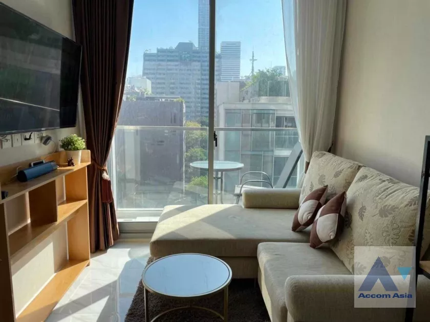 Corner Unit, Fully Furnished, Garden View |  HYDE Sukhumvit 11 Condominium  2 Bedroom for Rent BTS Nana in Sukhumvit Bangkok