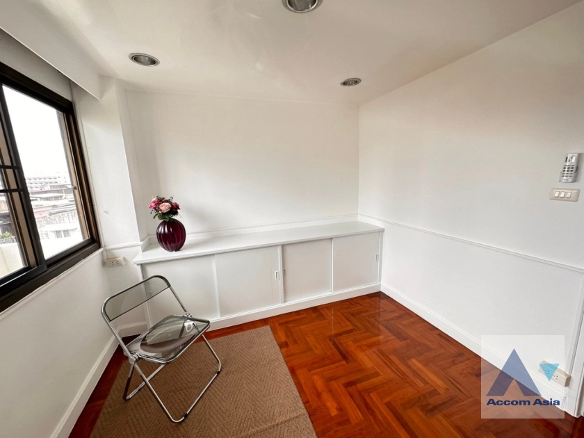 19  5 br Townhouse For Rent in Sathorn ,Bangkok BTS Chong Nonsi - BTS Saint Louis at A Homely Place Residence AA35845