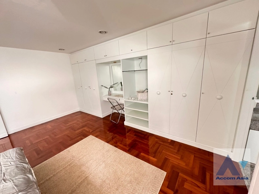 20  5 br Townhouse For Rent in Sathorn ,Bangkok BTS Chong Nonsi - BTS Saint Louis at A Homely Place Residence AA35845