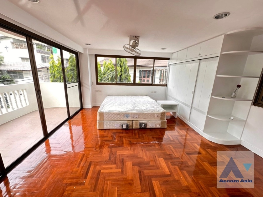 12  5 br Townhouse For Rent in Sathorn ,Bangkok BTS Chong Nonsi - BTS Saint Louis at A Homely Place Residence AA35845