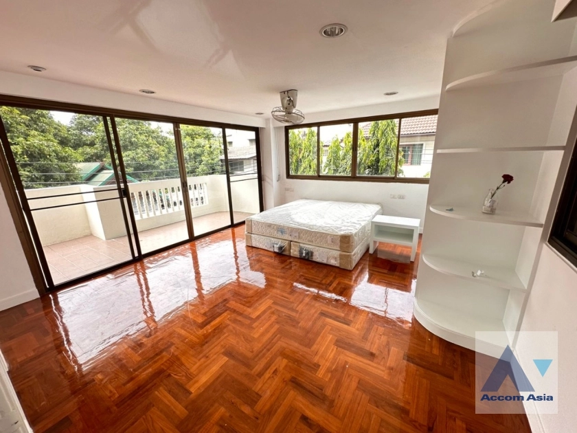13  5 br Townhouse For Rent in Sathorn ,Bangkok BTS Chong Nonsi - BTS Saint Louis at A Homely Place Residence AA35845