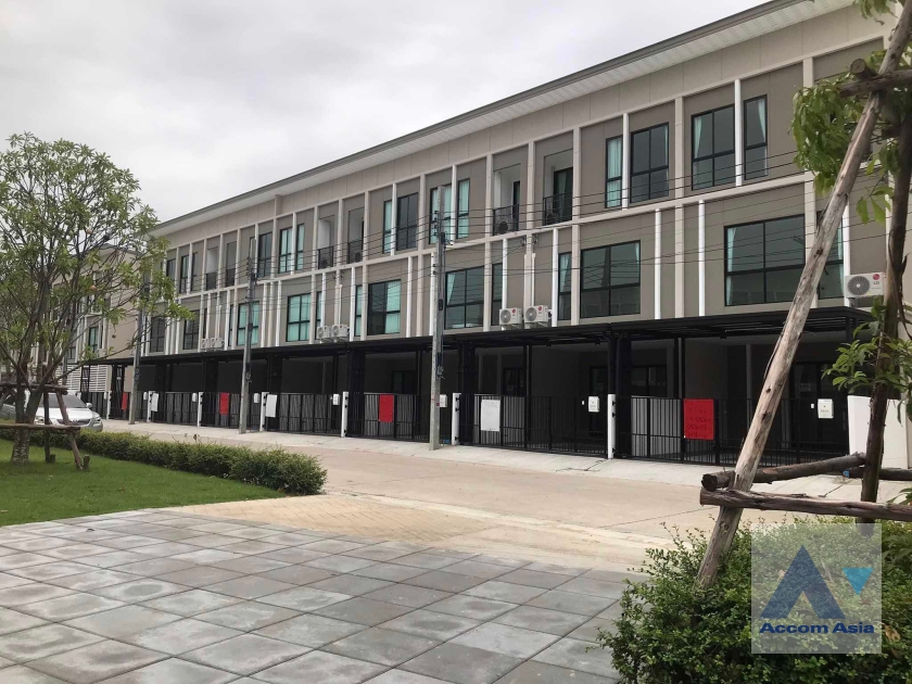  Patio Srinakarin-Rama 9 House  3 Bedroom for Rent ARL Hua Mak in Latphrao Bangkok