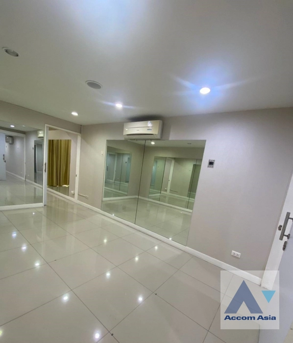 8  5 br Building For Rent in Sukhumvit ,Bangkok BTS Phrom Phong AA35856