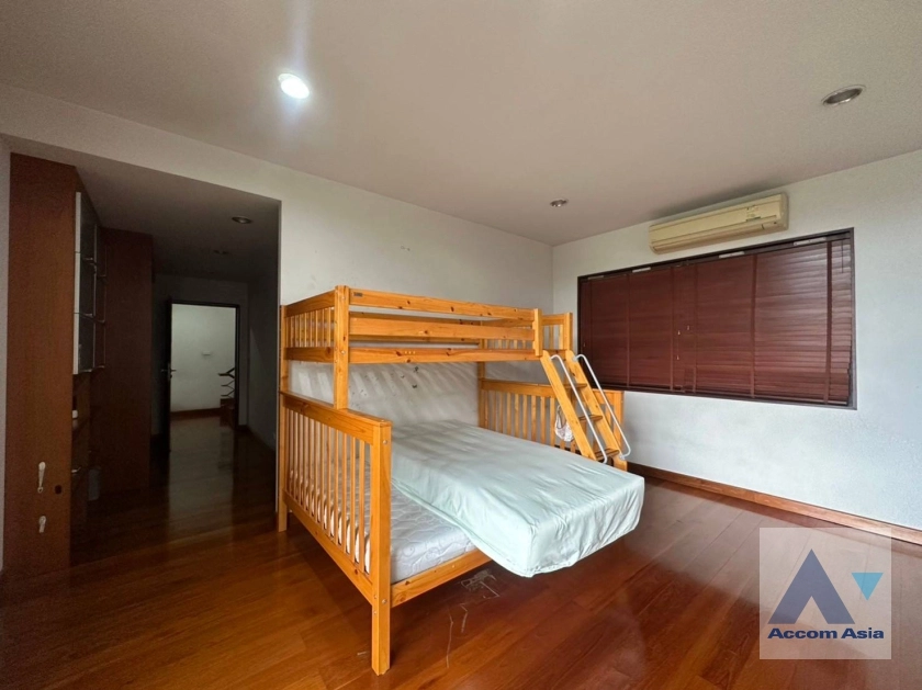 11  4 br House for rent and sale in New Phetchaburi ,Bangkok MRT Phetchaburi AA35870