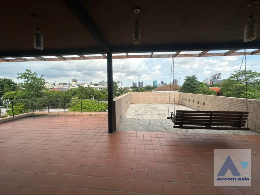 33  4 br House for rent and sale in New Phetchaburi ,Bangkok MRT Phetchaburi AA35870