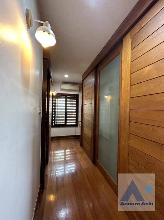 15  4 br House for rent and sale in New Phetchaburi ,Bangkok MRT Phetchaburi AA35870