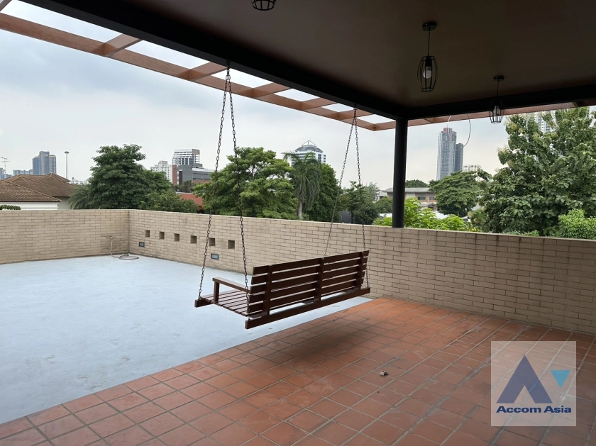 30  4 br House for rent and sale in New Phetchaburi ,Bangkok MRT Phetchaburi AA35870