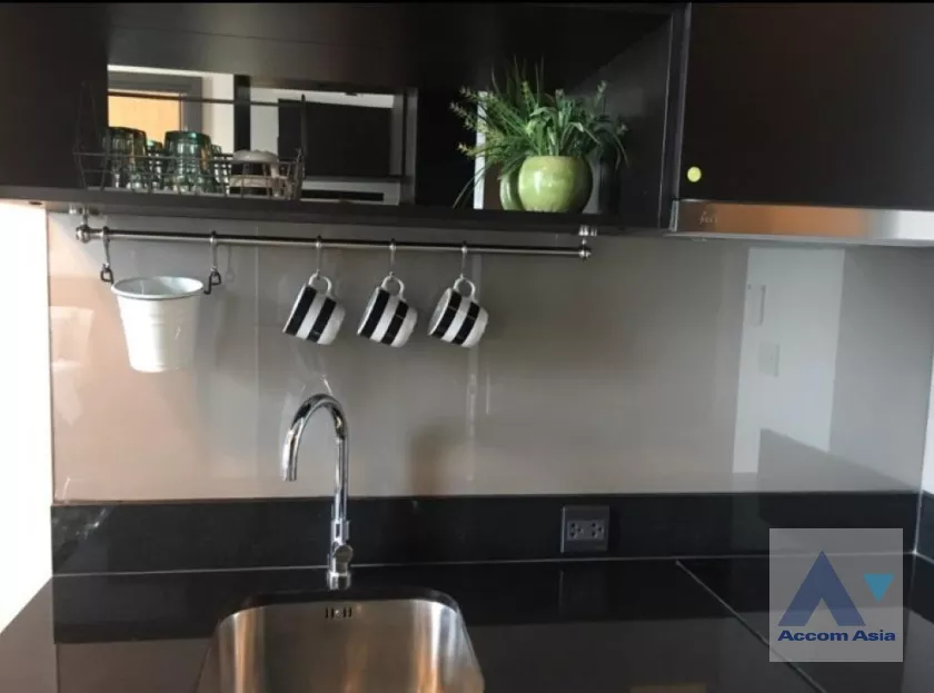 5  1 br Condominium For Sale in Sukhumvit ,Bangkok BTS Asok - MRT Sukhumvit at Edge Sukhumvit 23 Condominium AA35873