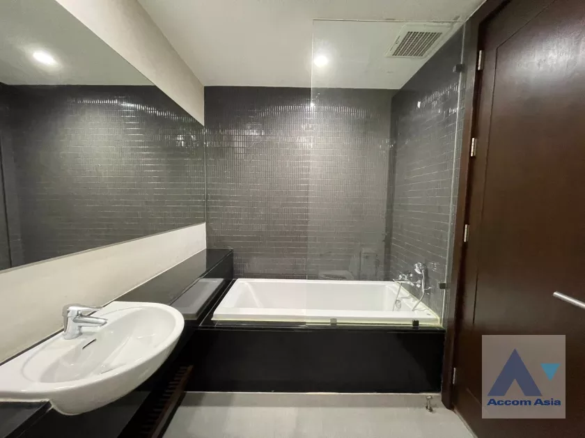 32  3 br Apartment For Rent in Sukhumvit ,Bangkok BTS Thong Lo at Comfort Residence in Thonglor AA35878