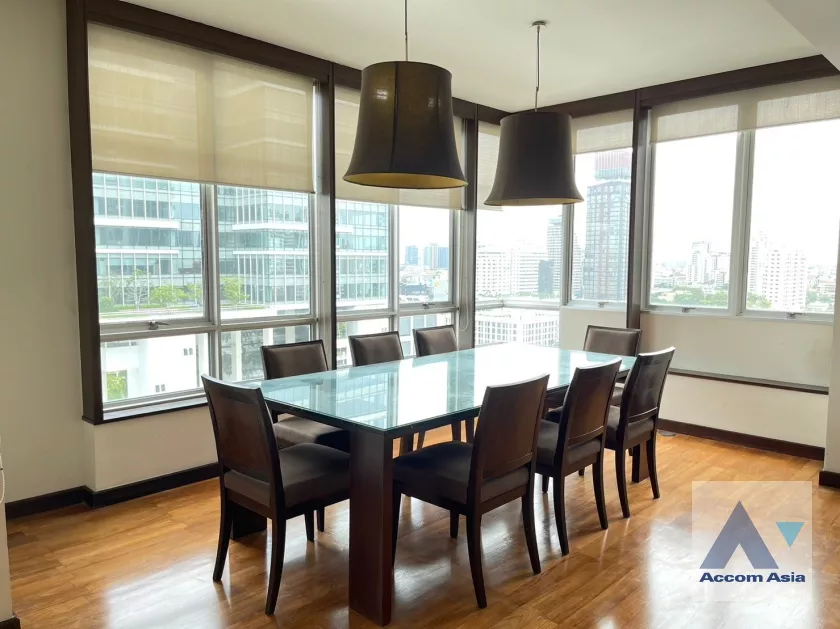 unit 3 Bedrooms  Apartment For Rent in Sukhumvit, Bangkok  near BTS Thong Lo (AA35878)