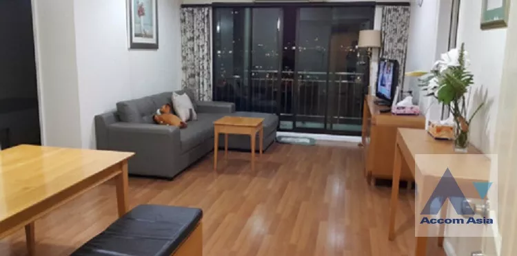  Lumpini Place Narathiwas - Chaopraya Condominium  2 Bedroom for Rent BRT Wat Dan in Sathorn Bangkok