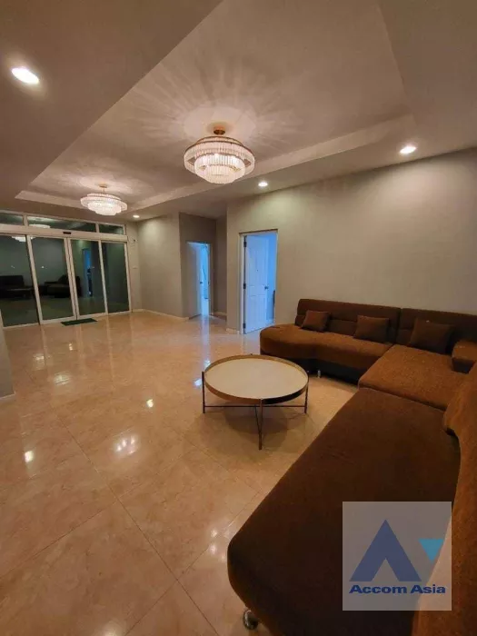 4  6 br House For Sale in  ,Samutprakan  at Exclusive House in compound AA35908